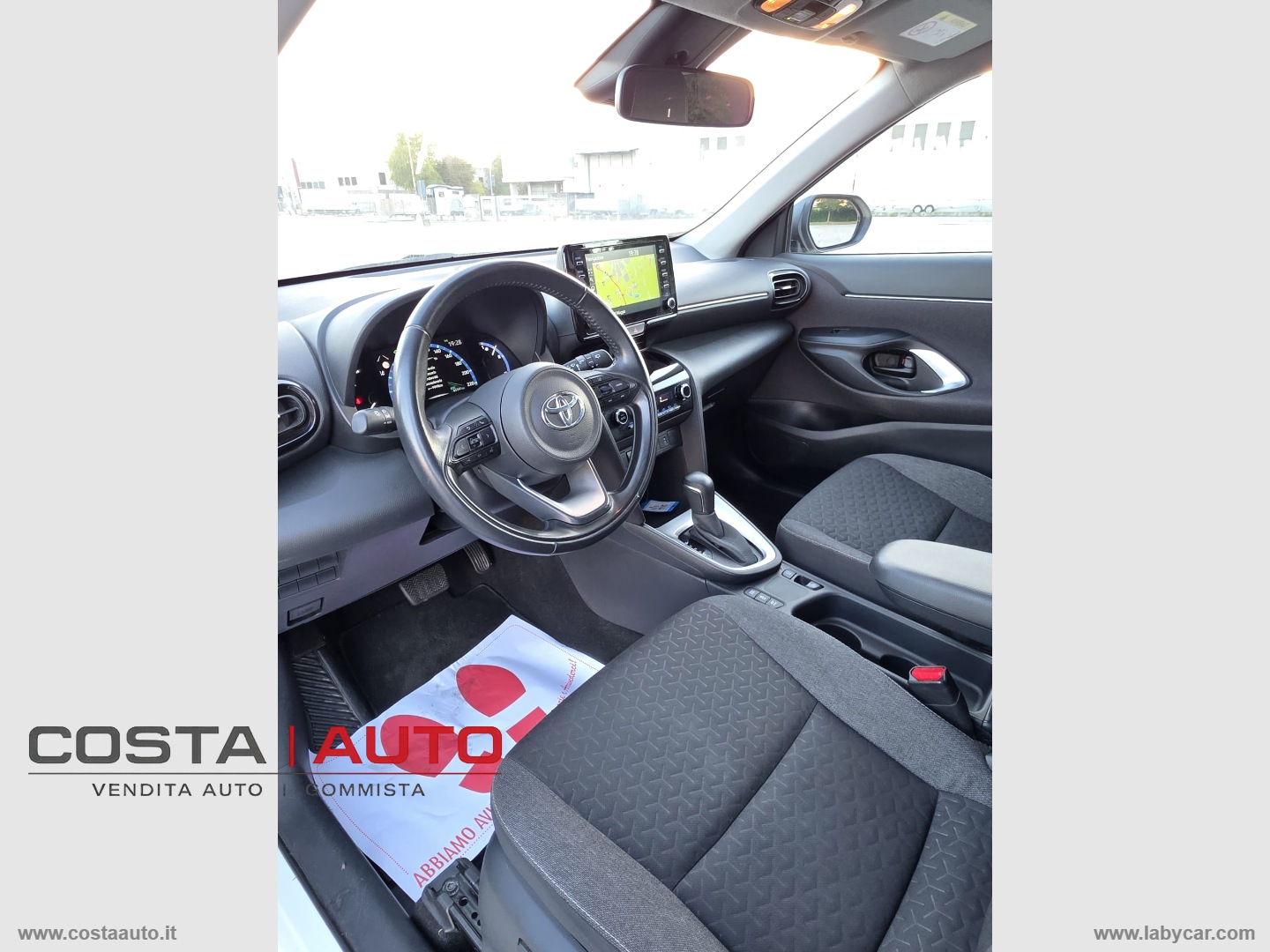 Yaris Cross 1.5 Hybrid 5p. E-CVT Act.Eco - immagine 17