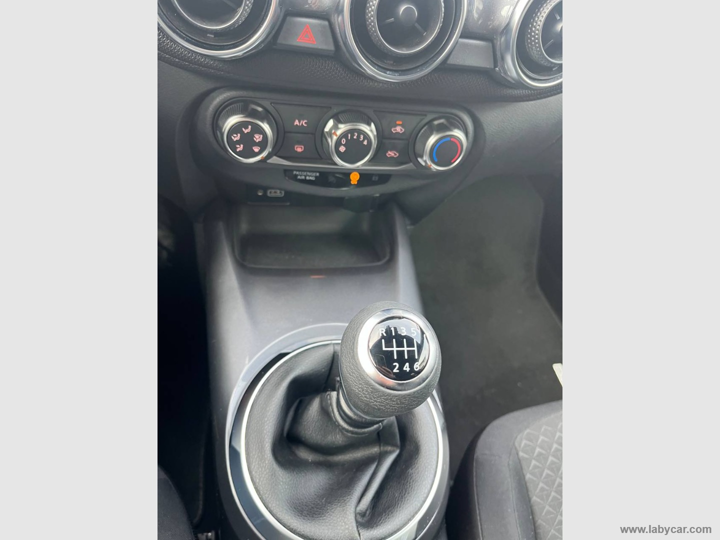 Juke 1.0 DIG-T 117 CV Acenta - immagine 17