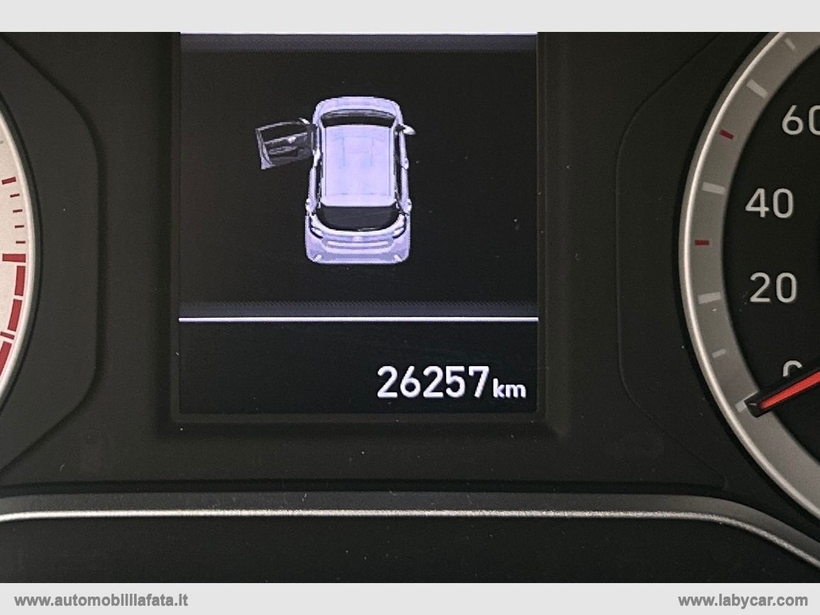 i10 1.0 MPI Tech 26.000 KM - immagine 17