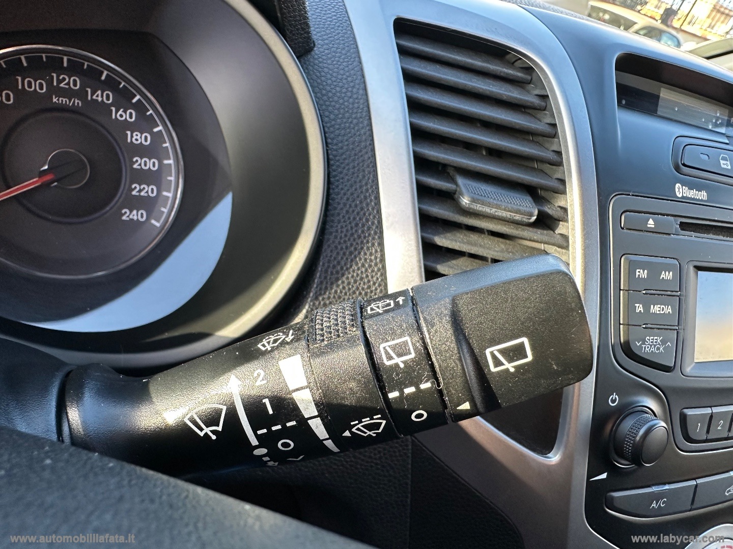 ix20 1.4 CRDI 90 CV Comfort DIESEL CON 83.000 KM - immagine 17