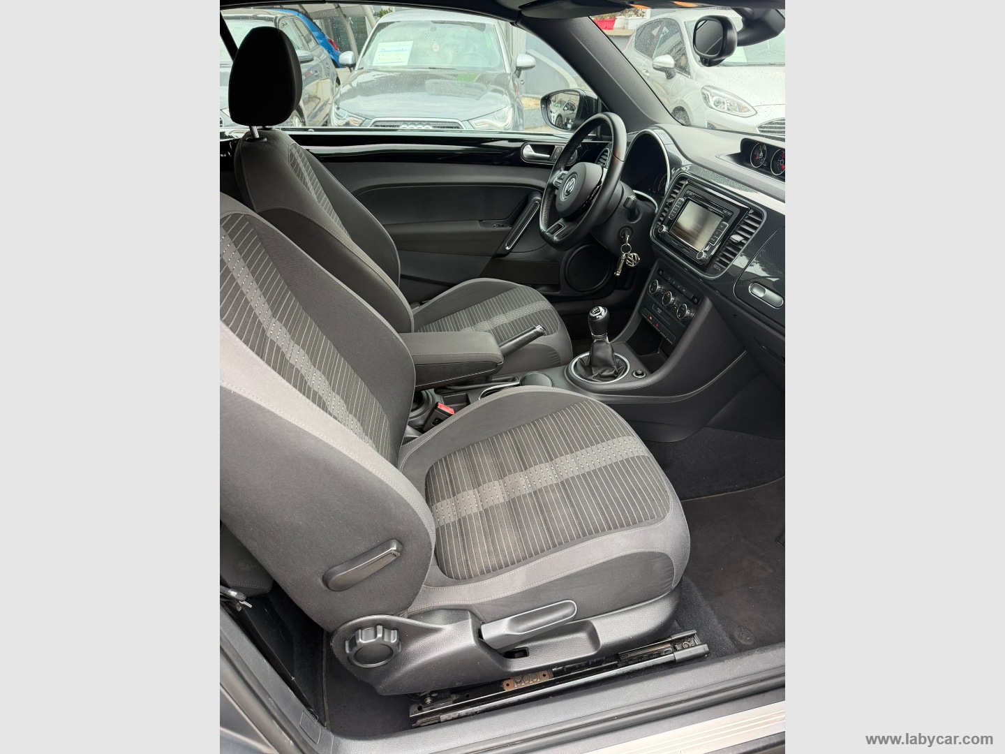 Maggiolino Cabrio 1.4 TSI Sport - immagine 17