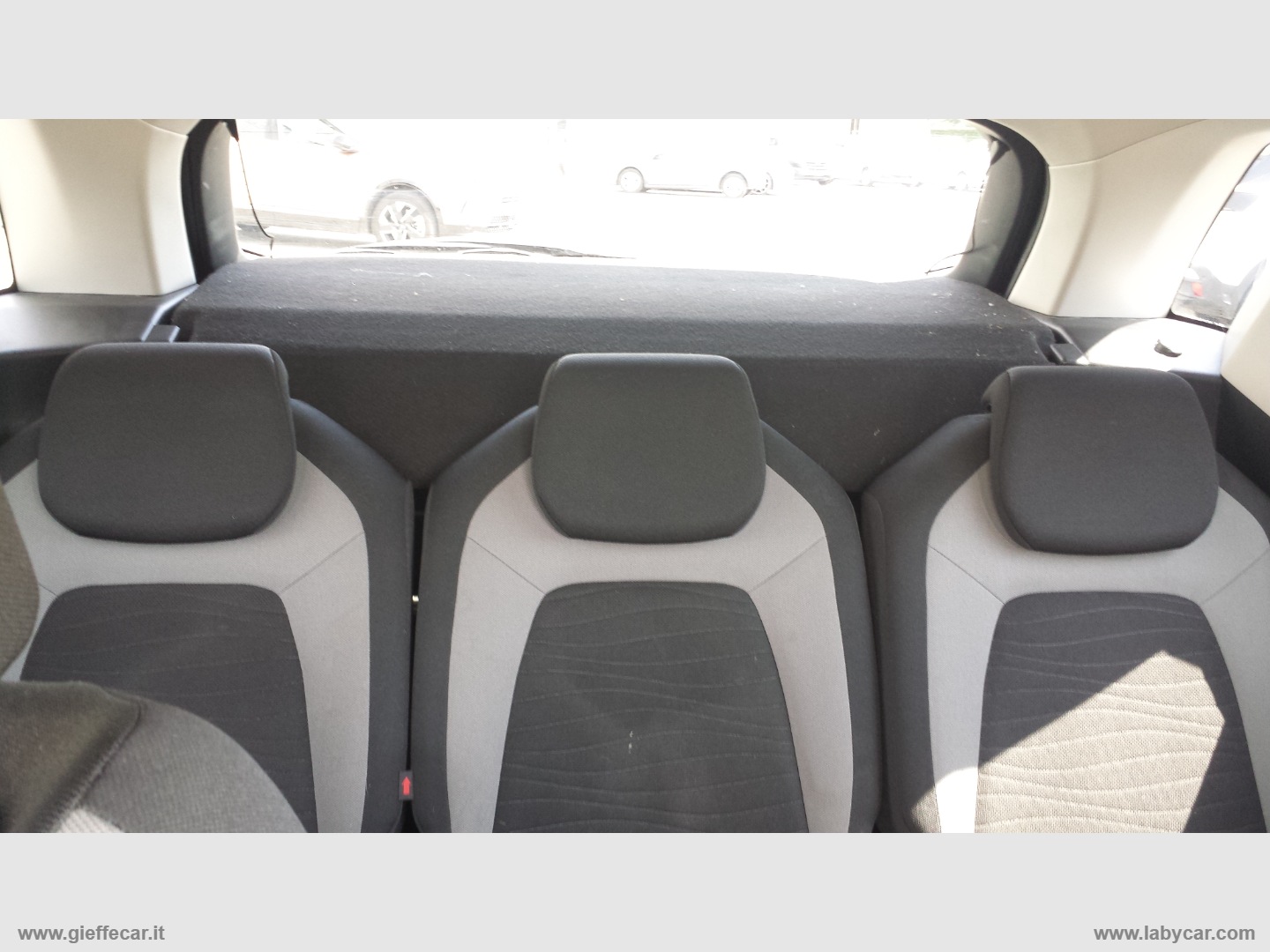 C4 Picasso 1.6 e-HDi 115 Exclusive - immagine 18
