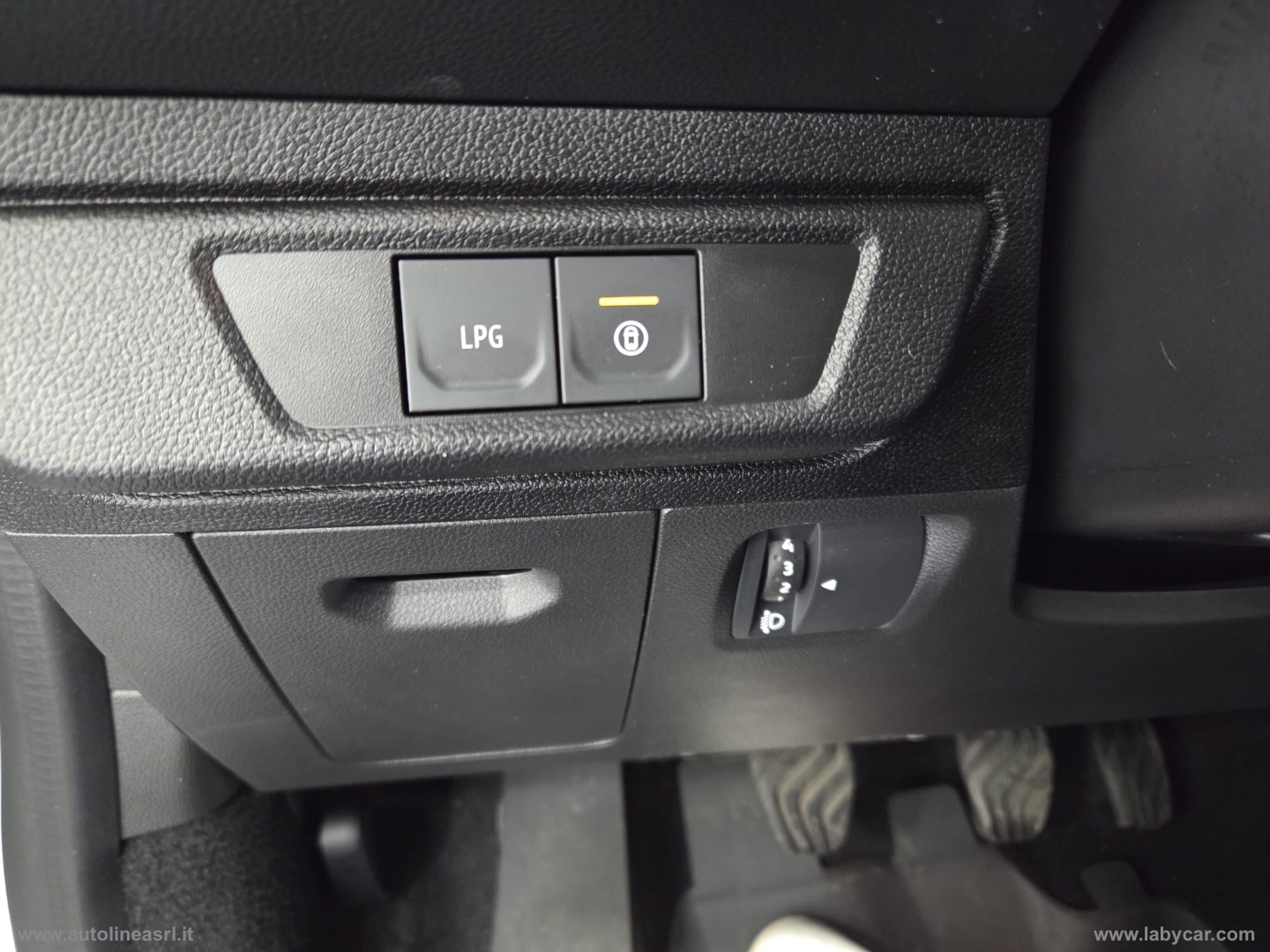 Sandero Stepway 1.0 TCe ECO-G Extreme - immagine 18