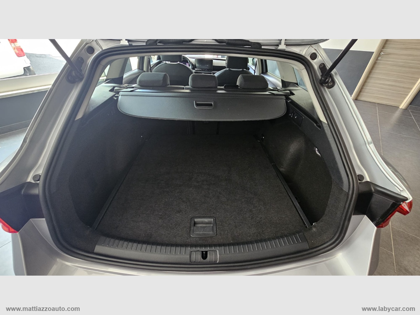 Leon ST 2.0 TDI 150CV DSG Business - immagine 18