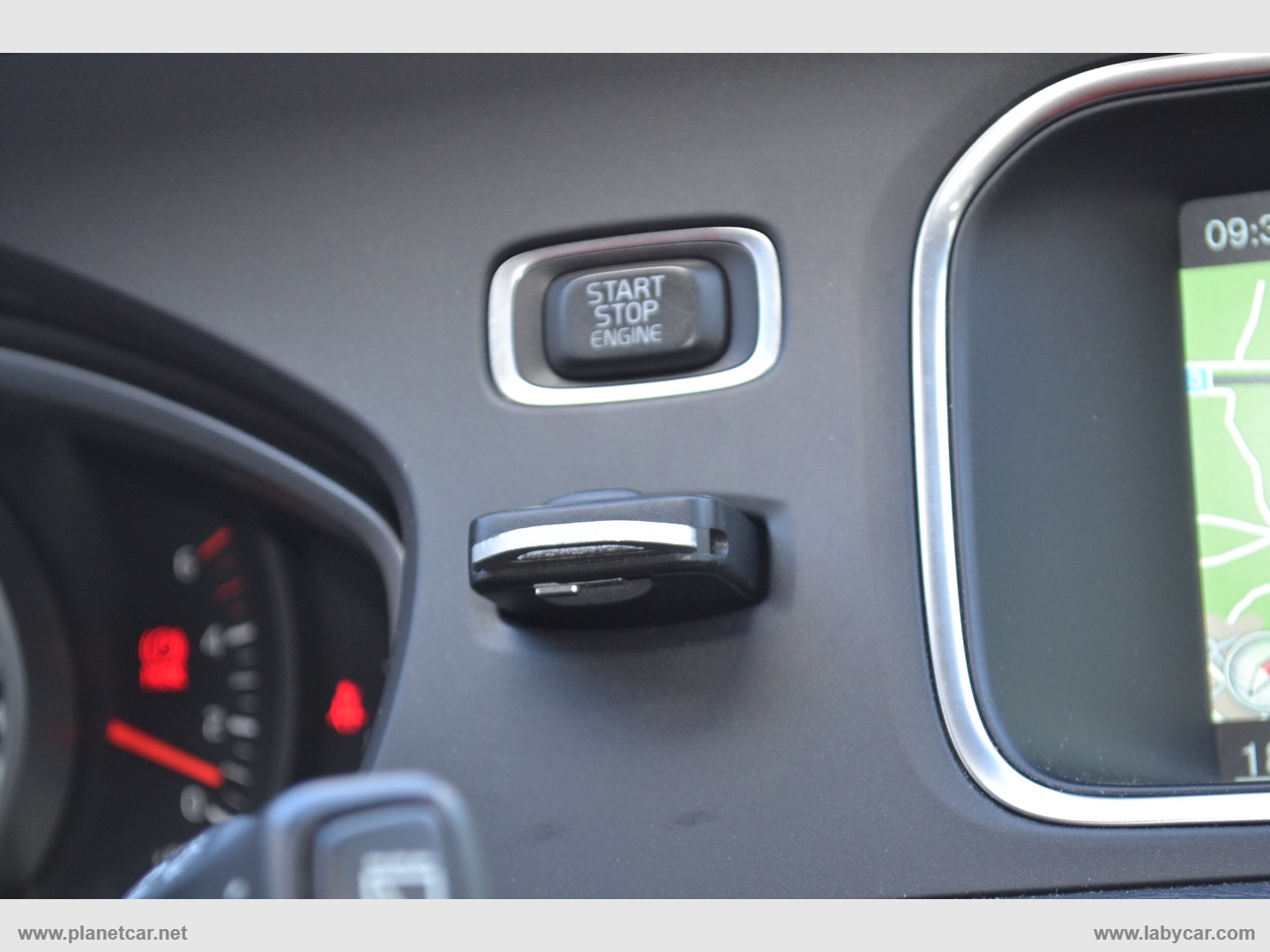 V40 Cross Country D2 Momentum - immagine 18