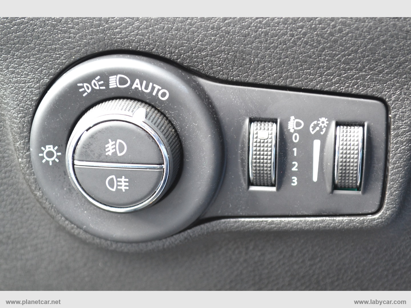 Compass 1.6 Mjt II 2WD Limited - immagine 18