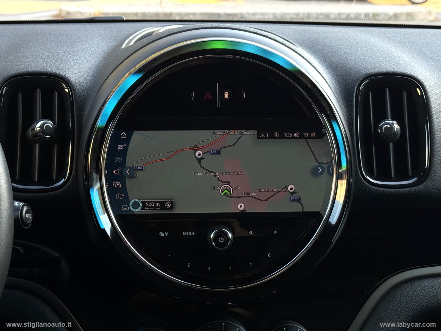 Mini Cooper D Essential Countryman - immagine 18