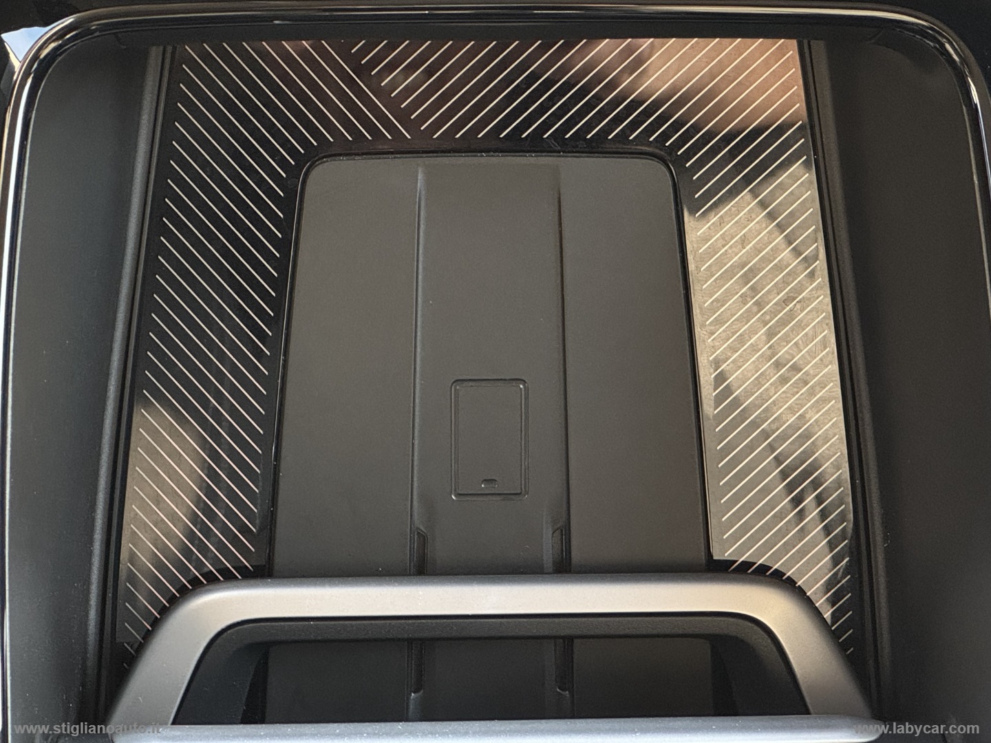 X2 xDrive 20d MSport - immagine 18