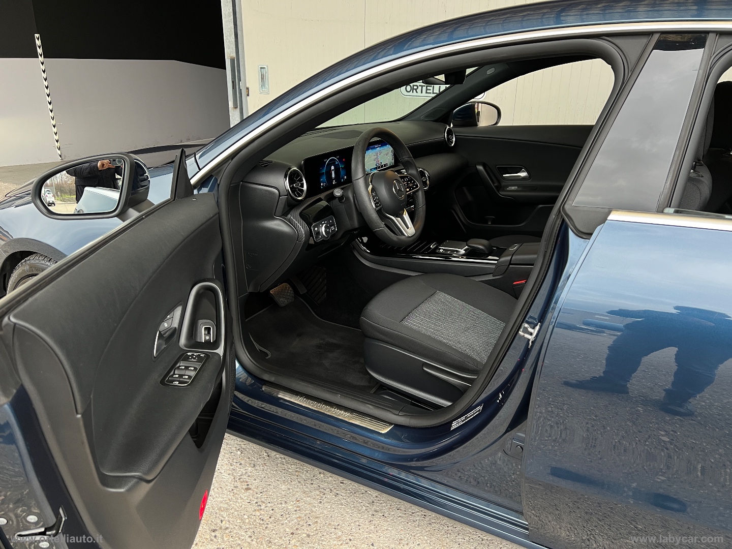 CLA 200 d Aut. Shooting Brake Business IVA DEDUCIBILE - immagine 18