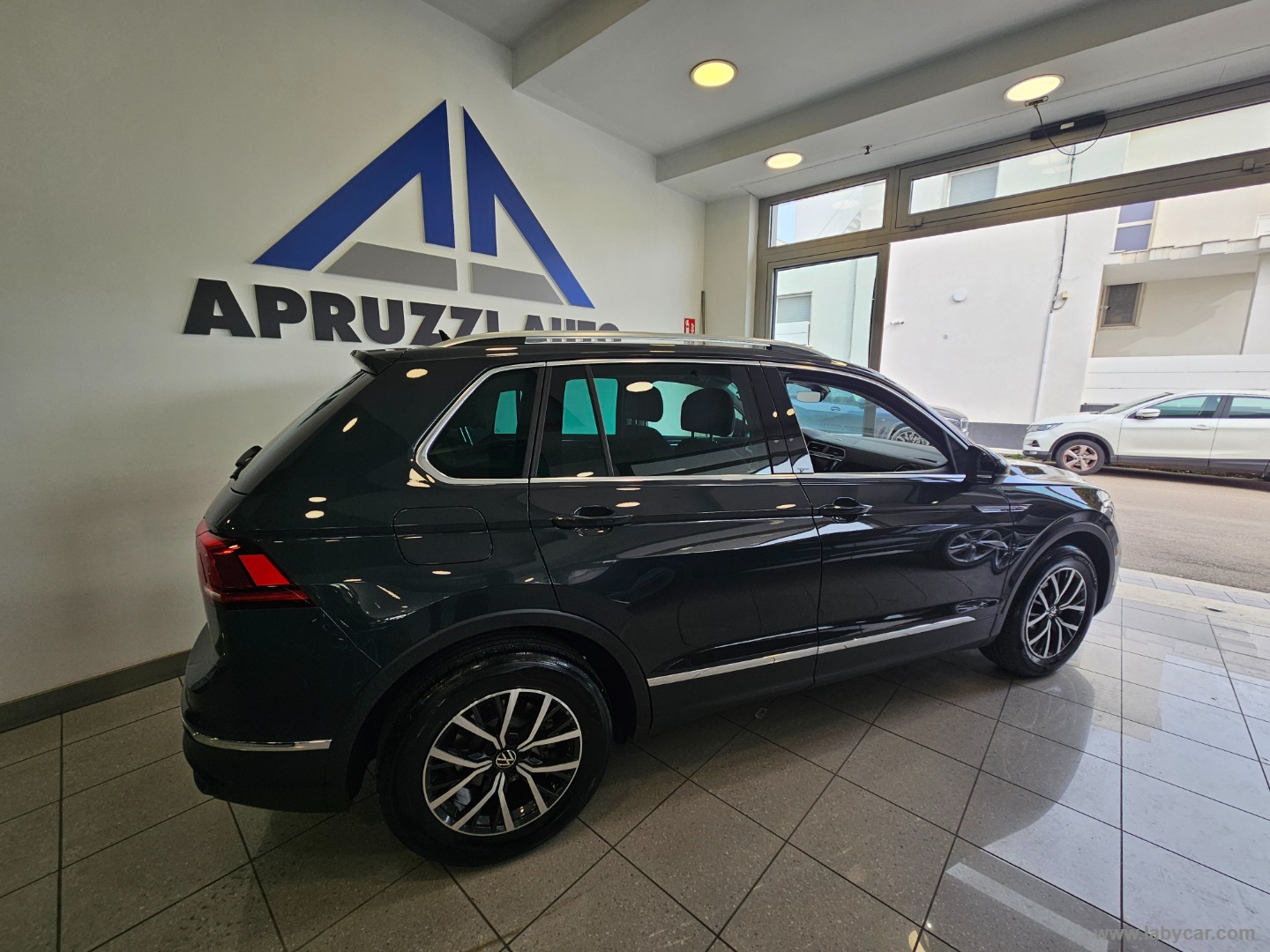 Tiguan 2.0 TDI 150CV SCR DSG Life - immagine 18