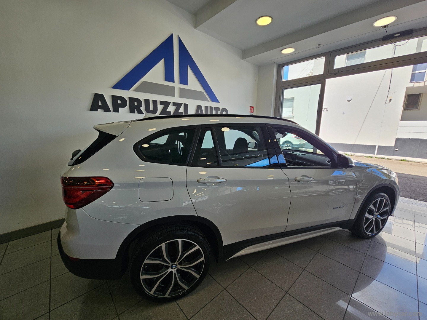 X1 sDrive18d Sport - immagine 18