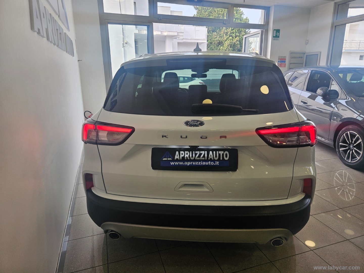 Kuga 2.0 EcoBlue 120 CV aut 2WD Tit.Bus. - immagine 18