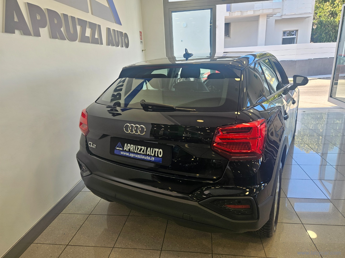 Q2 30 TDI S tronic Business - immagine 18