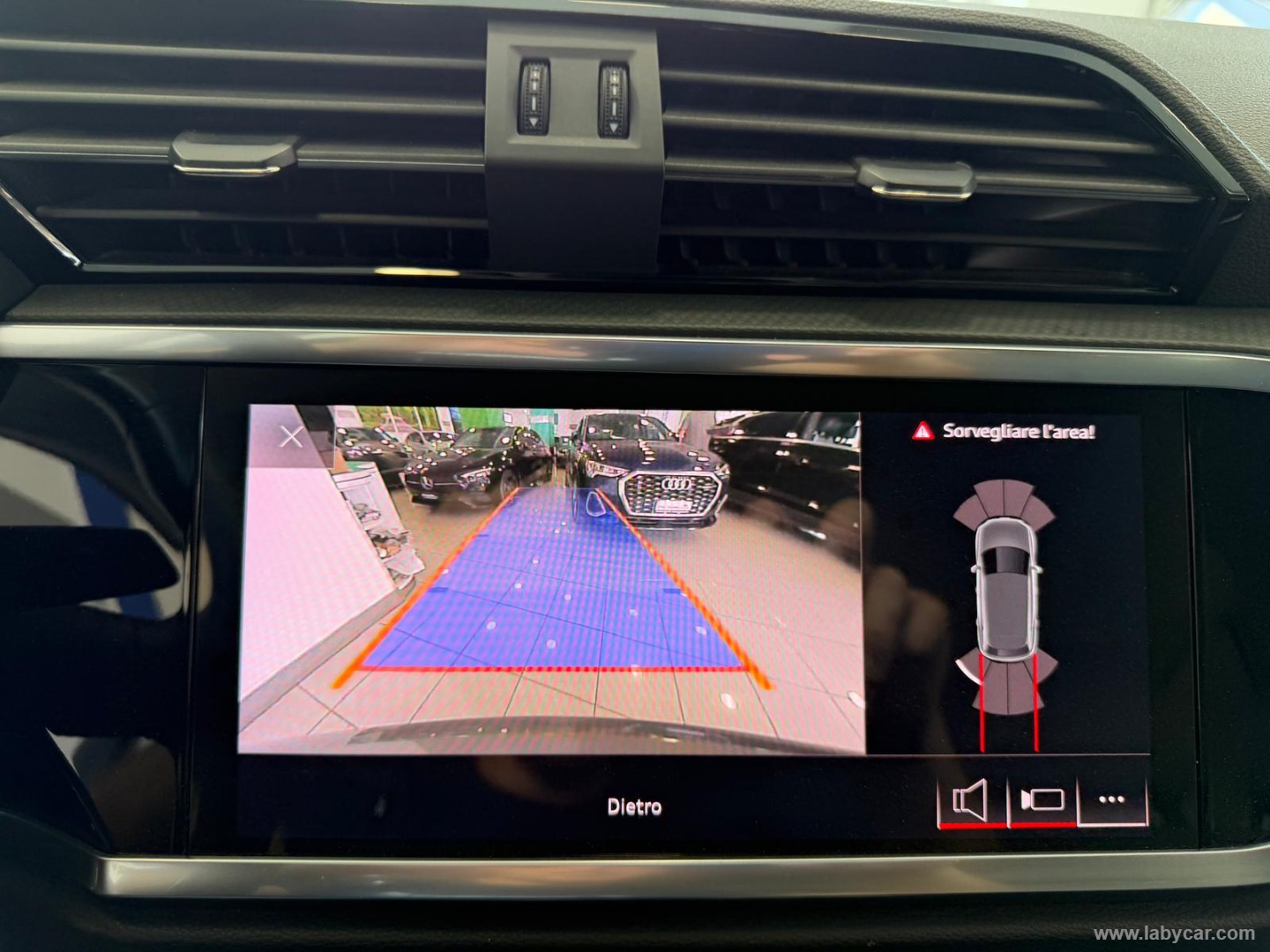 Q3 35 TDI S tronic Business Advanced - immagine 18