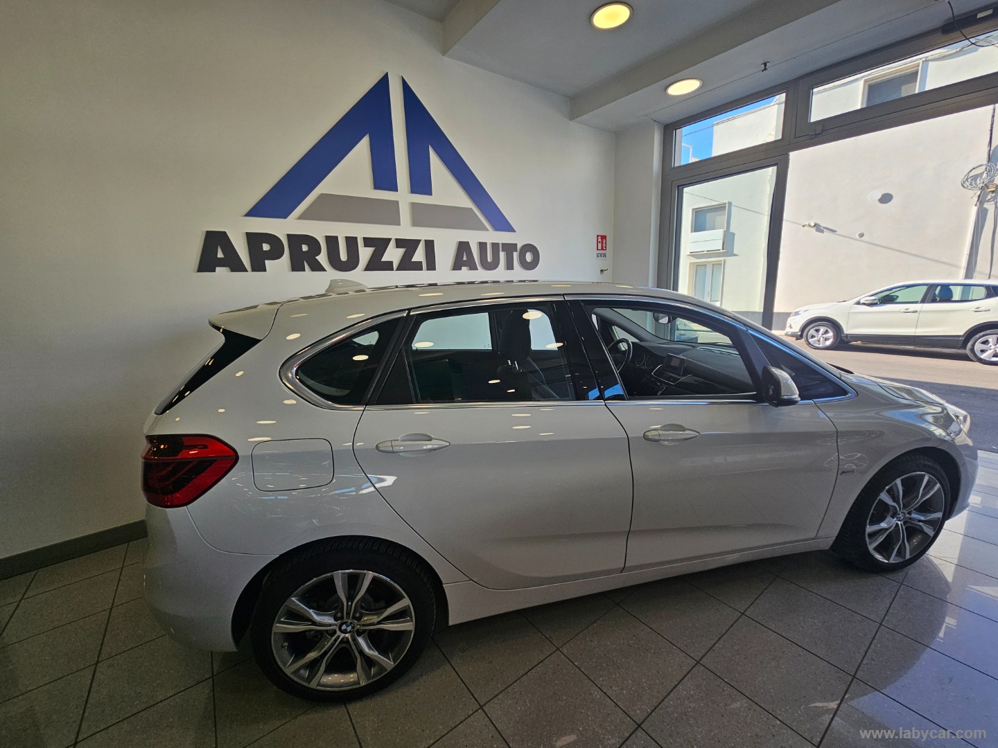218d Active Tourer Sport - immagine 18