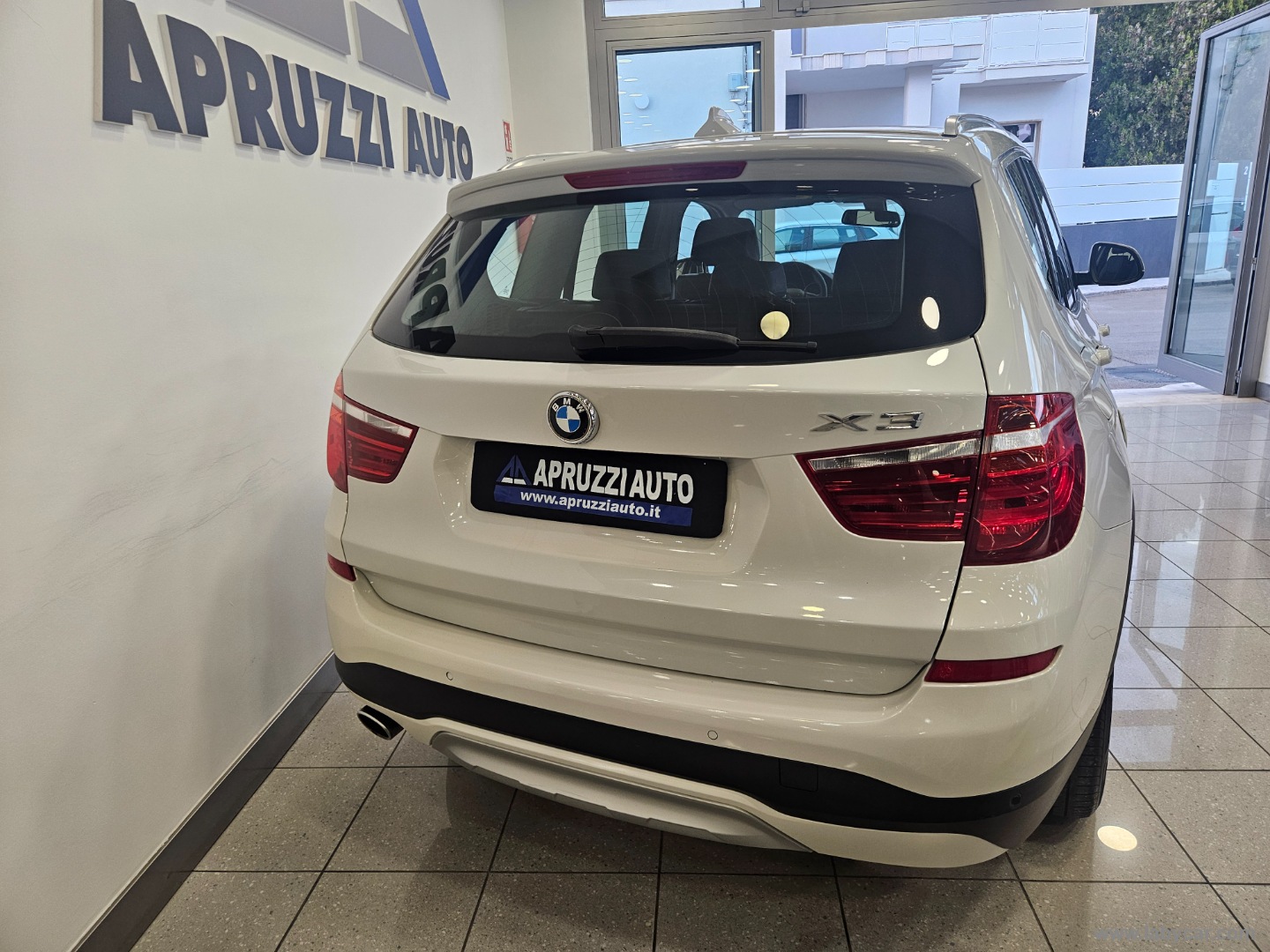 X3 xDrive20d xLine - immagine 18