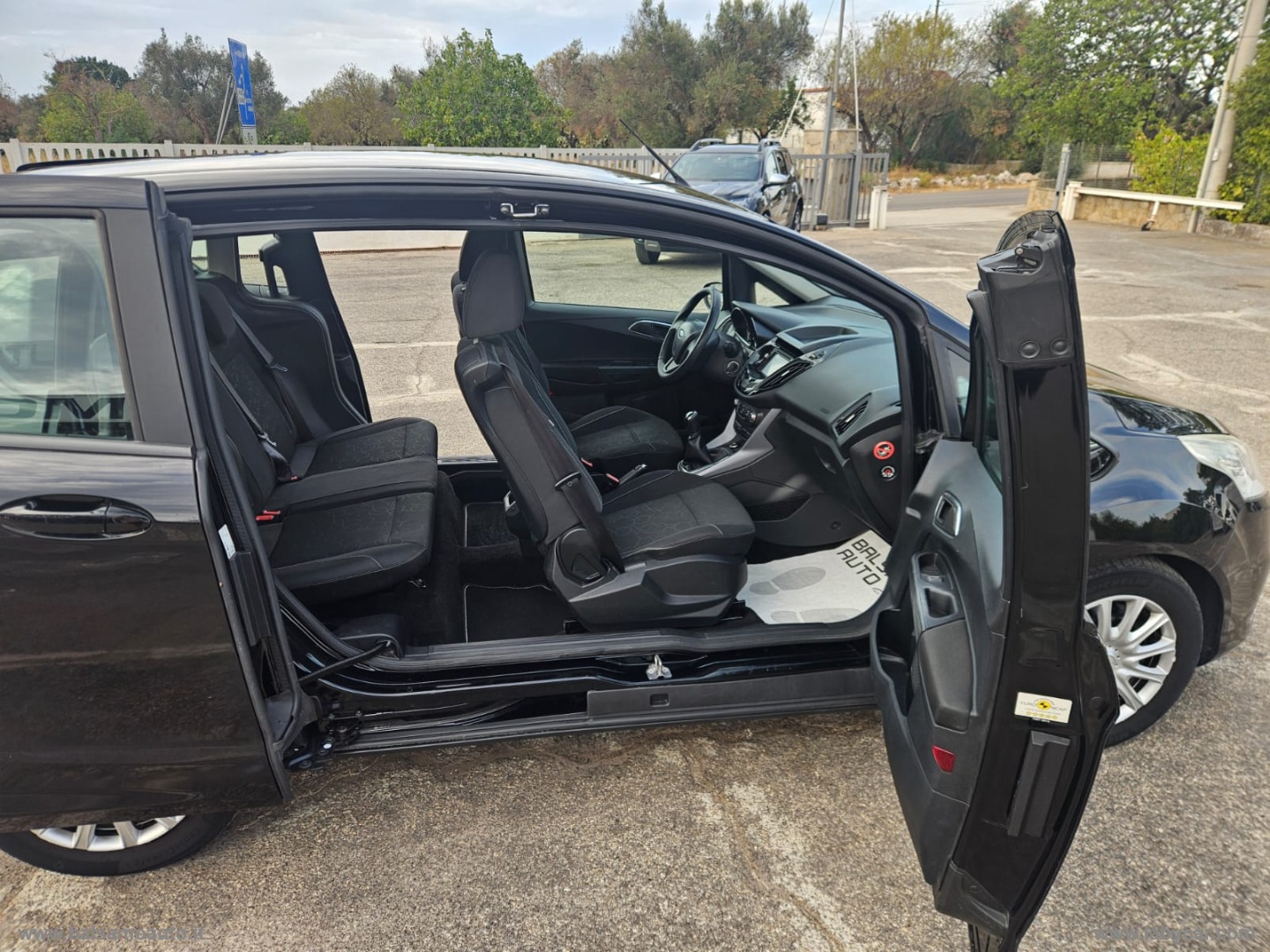 B-Max 1.5 TDCi 95 CV TITANIUM - immagine 18