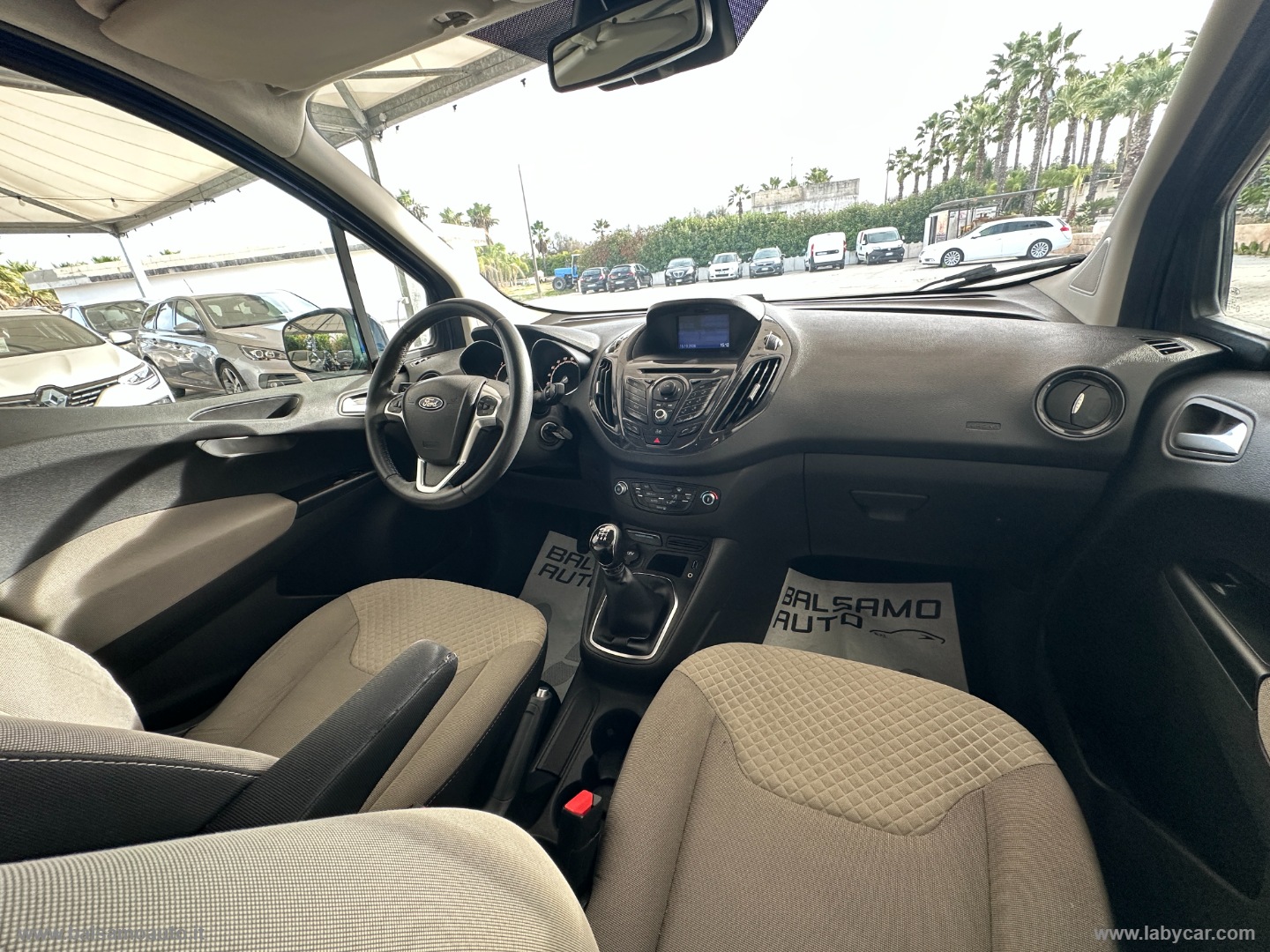 Tourneo Courier 1.5 TDCI 75 CV Titanium - immagine 18
