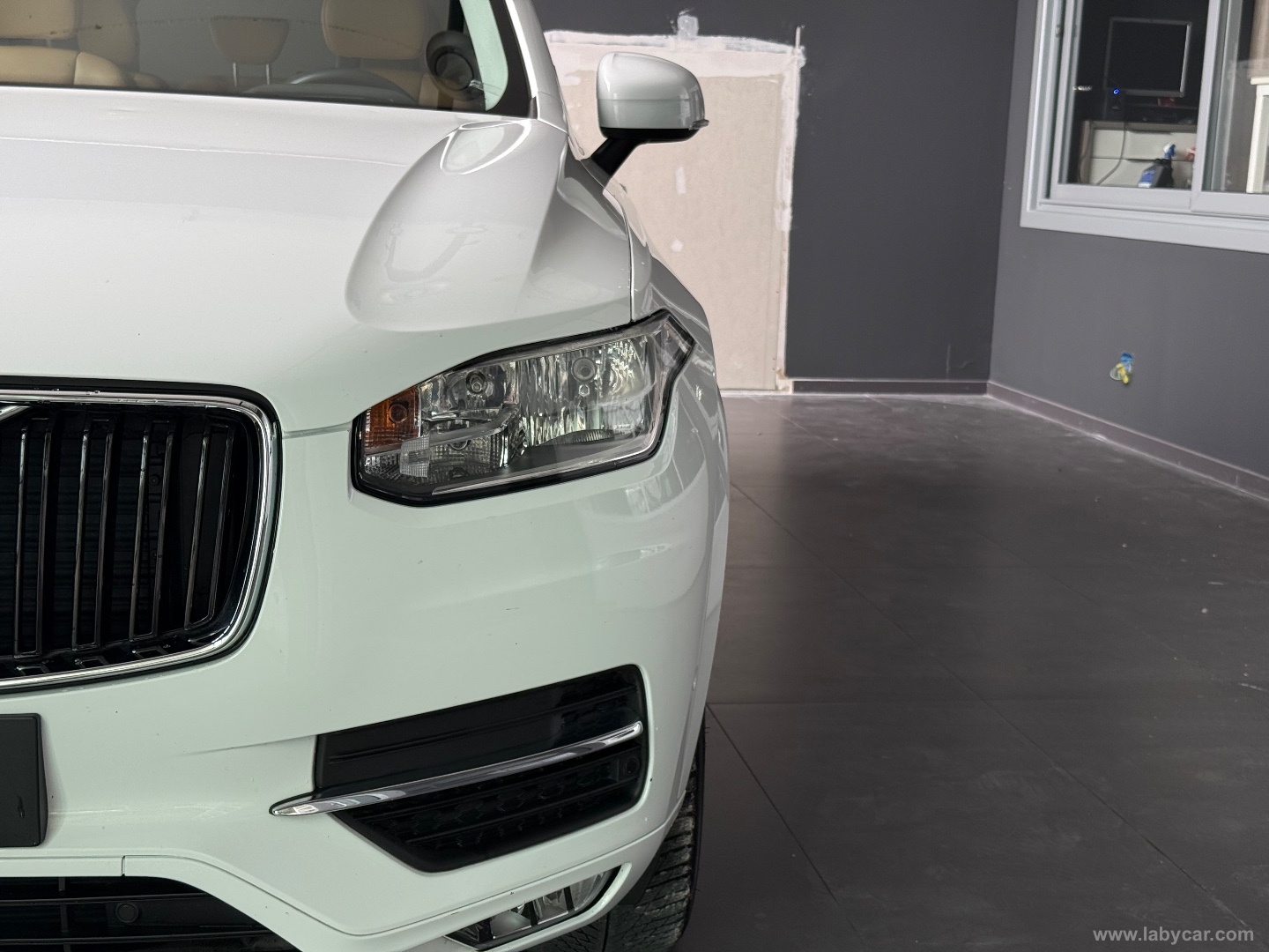 XC90 D5 AWD Geartronic 7 posti Momentum - immagine 18