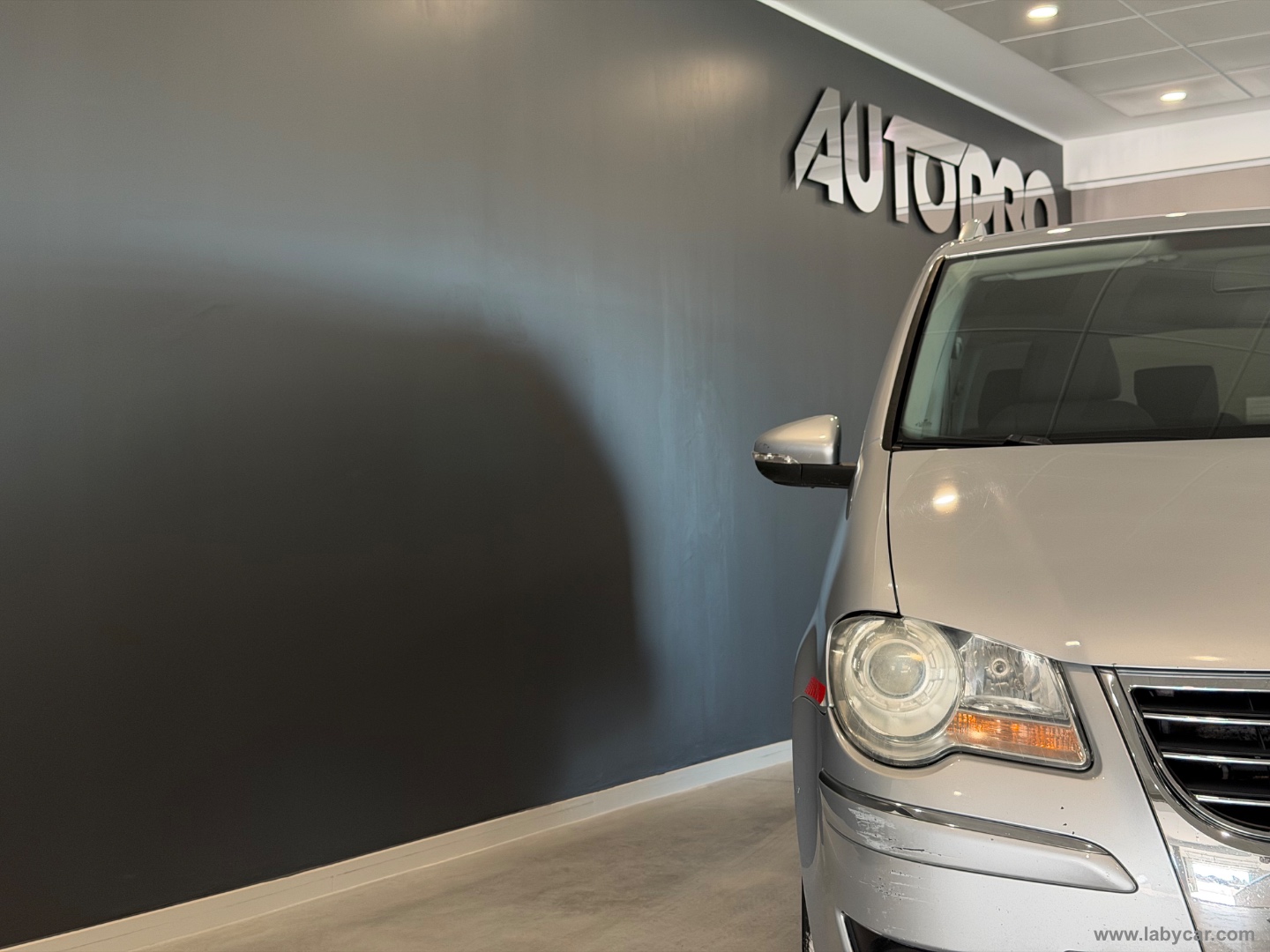 Touran 1.9 TDI 105CV DPF Conceptline - immagine 18