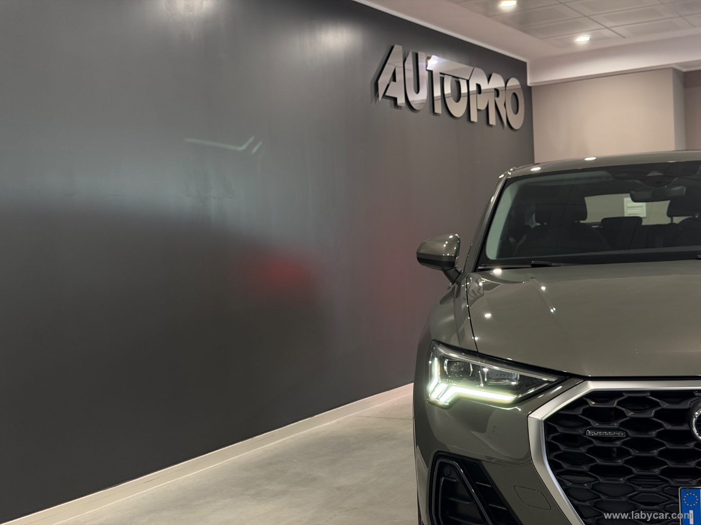 Q3 SPB 40 TDI qu- S tr. Business Plus - immagine 18
