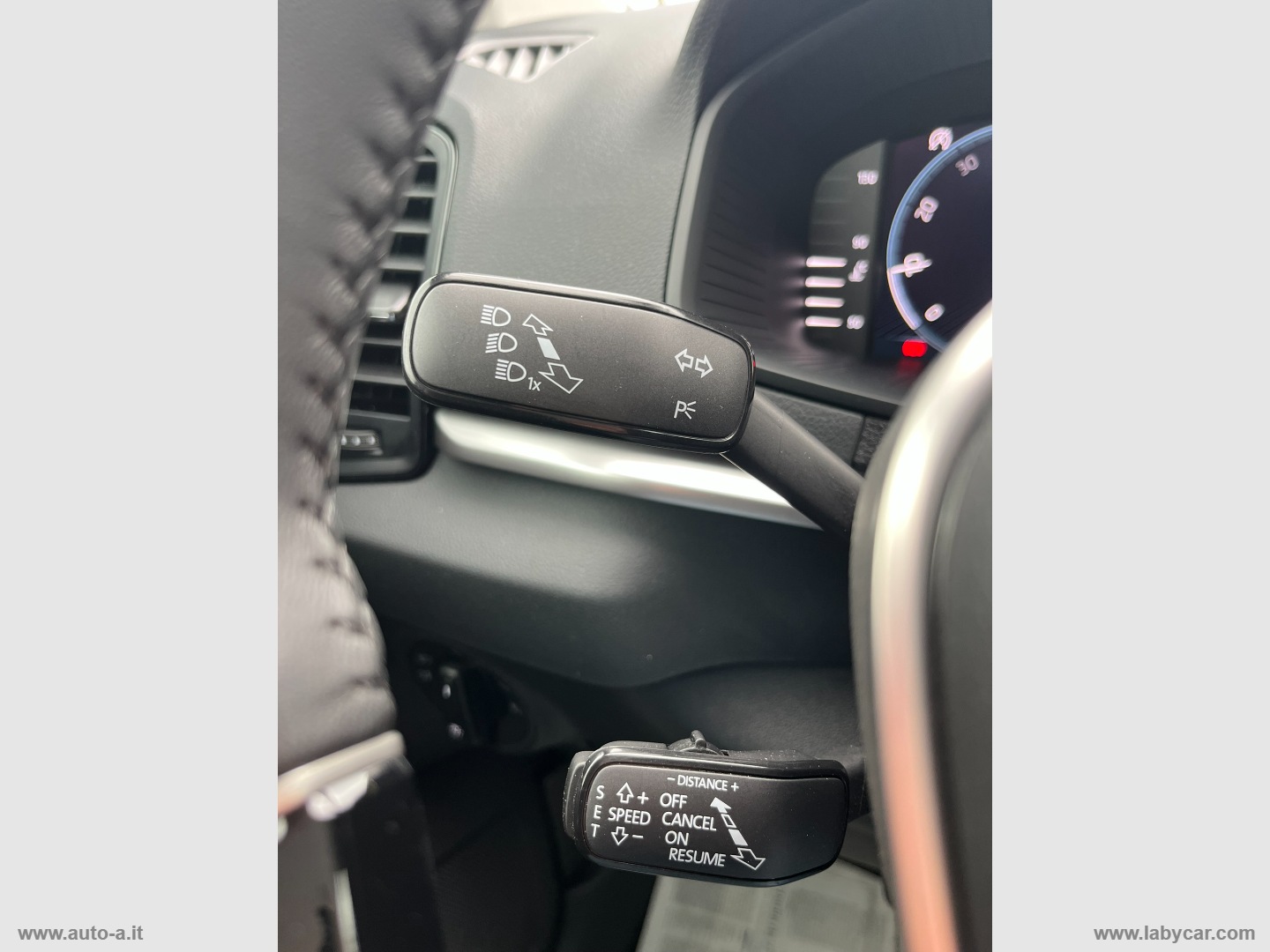 Karoq 2.0 TDI 115 CV Selection - immagine 18