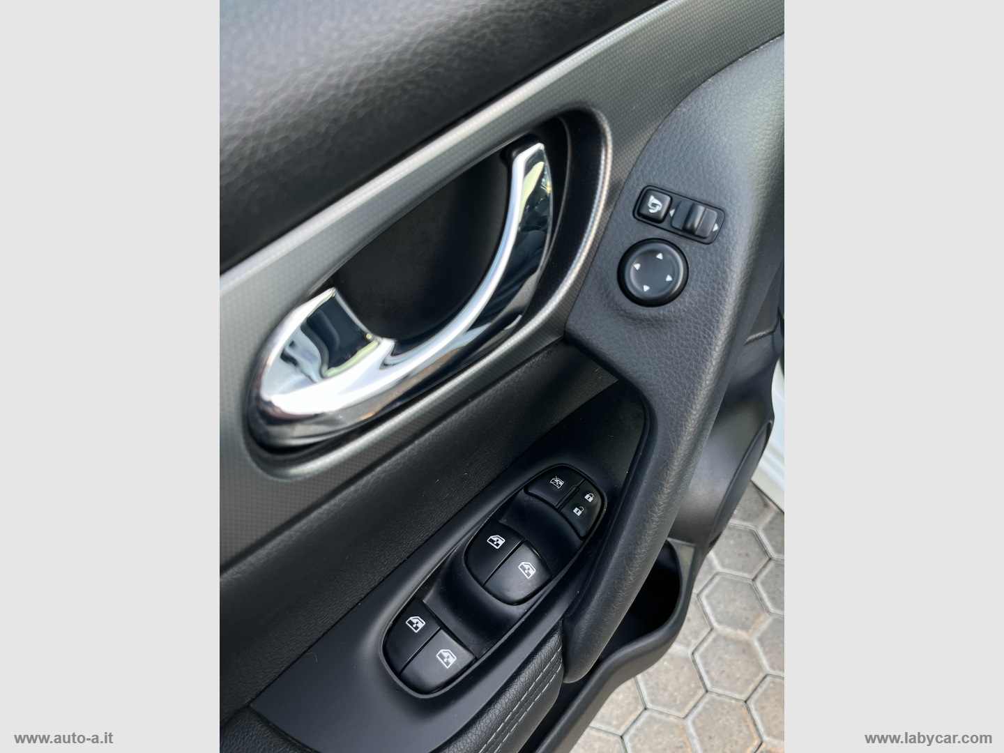 Qashqai 1.5 dCi 115 CV Tekna - immagine 18