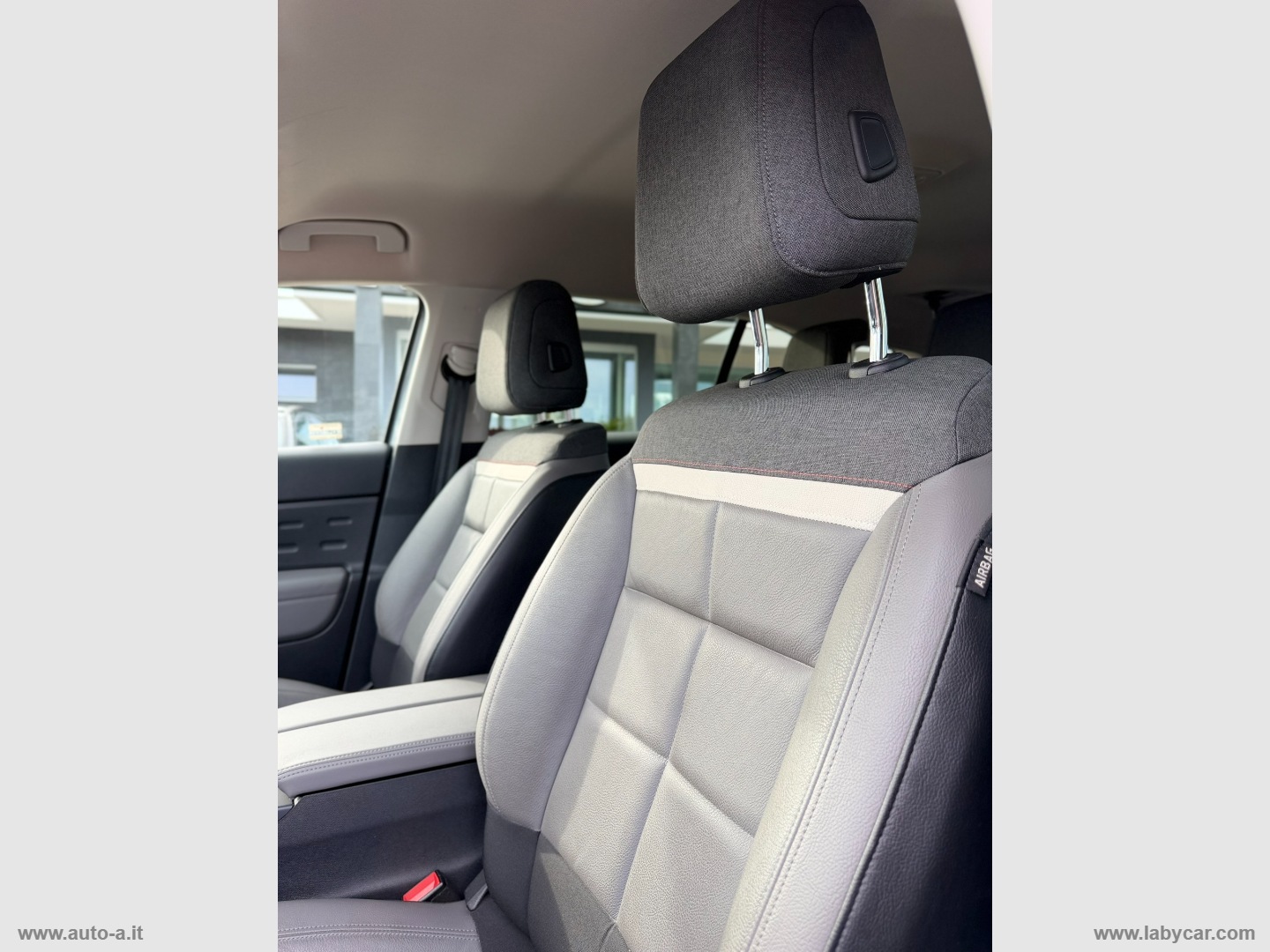 C5 Aircross BlueHDi 130 S&S Shine - immagine 18