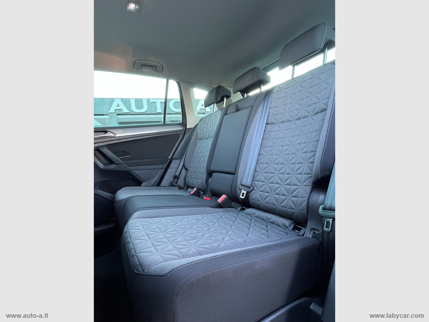 Tiguan 2.0 TDI SCR Life - immagine 18