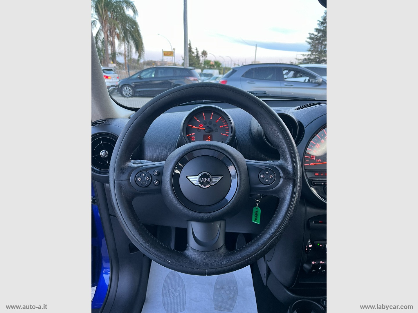 Mini Cooper D Business Countryman ALL4 - immagine 18
