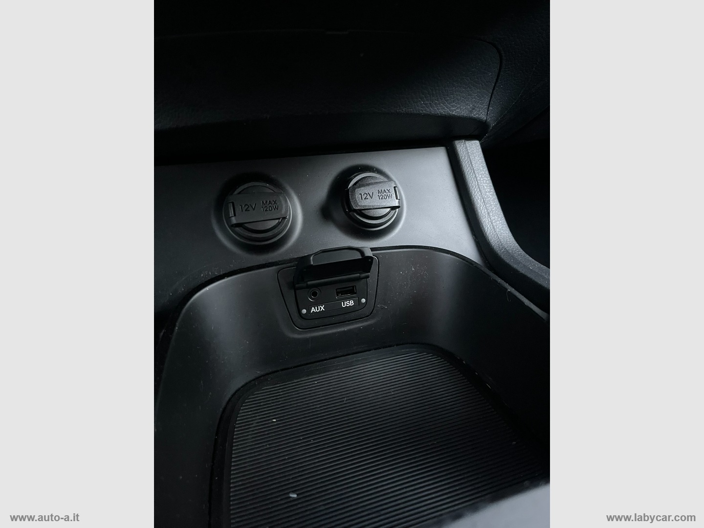 Santa Fe 2.2 CRDi 4WD A/T Style - immagine 18