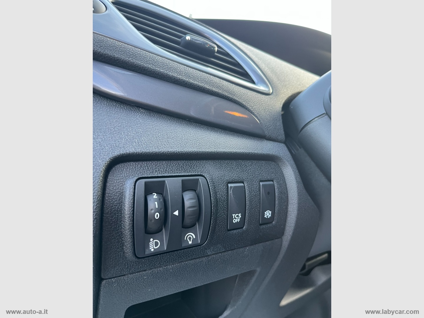 Scénic XMod 1.5 dCi 110 CV EDC Limited - immagine 18
