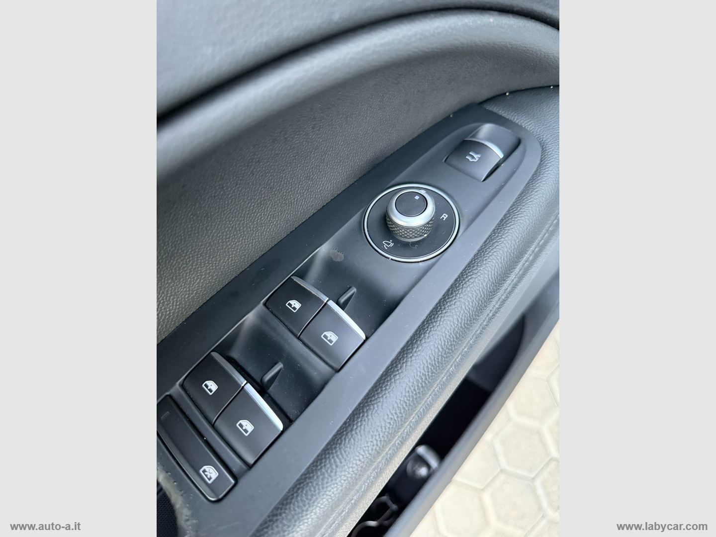 Stelvio 2.2 T.diesel 210 CV AT8 Q4 Super - immagine 18