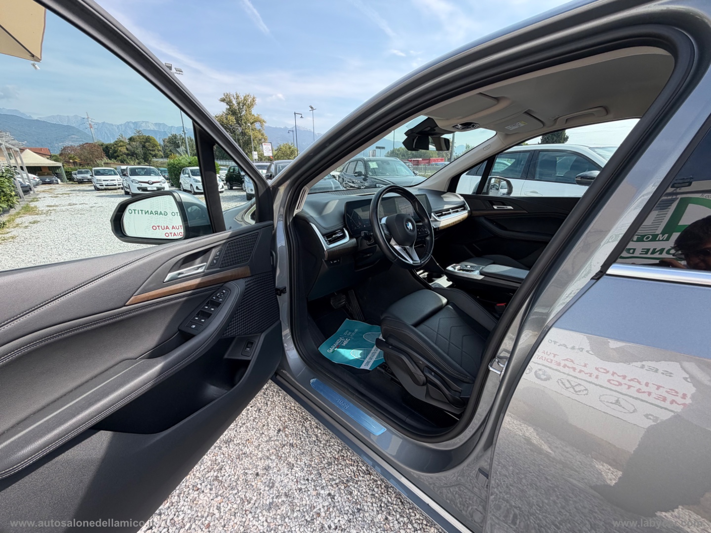 220i 48V Active Tourer Luxury - immagine 18