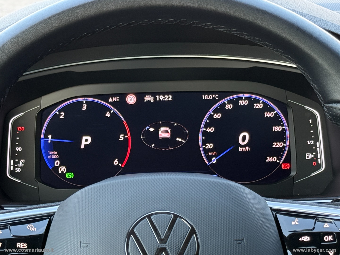 Tiguan 2.0 TDI 150CV DSG R-Line 2023 LUCI AMBIENTE - immagine 18