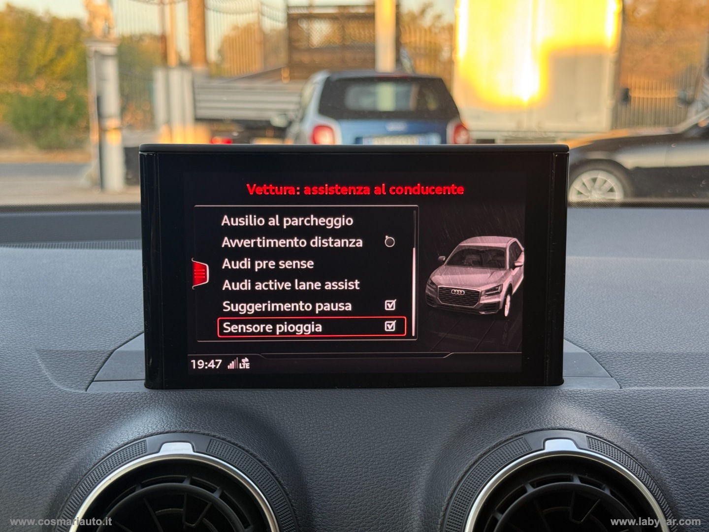 Q2 1.6 TDI Sport - immagine 18