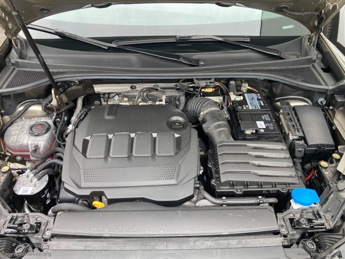 Q3 SPB 35 TDI quattro S tr. S line ed. - immagine 18