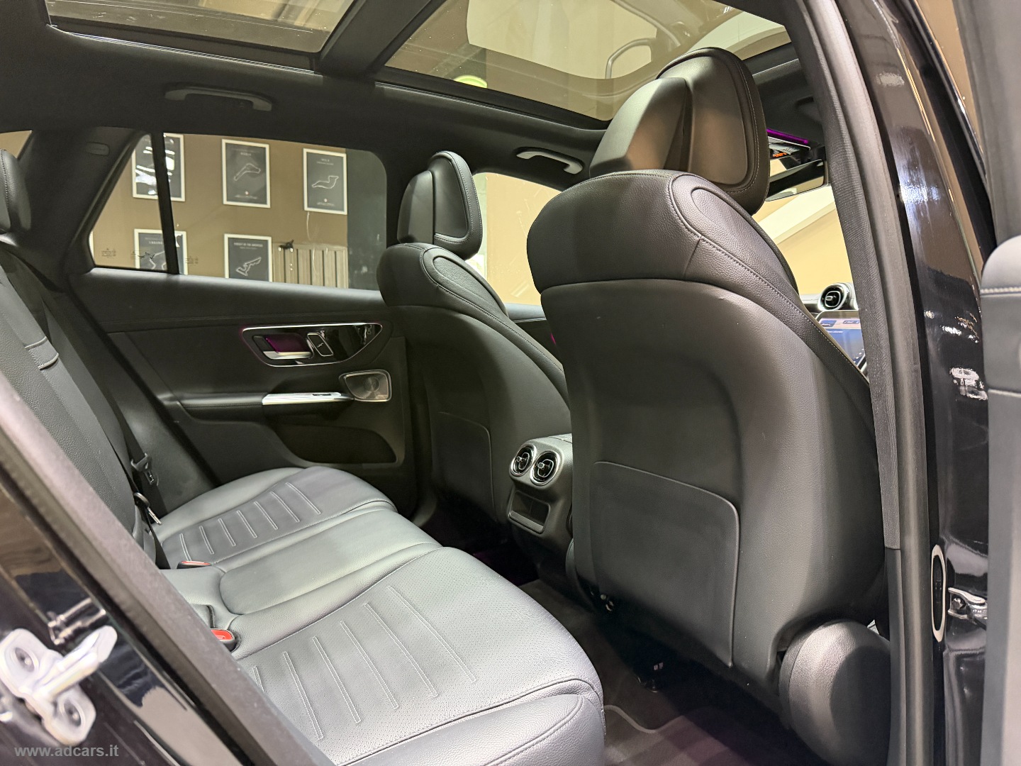 GLC 300 d 4Matic AMG Line Premium *TETTO*LUCI*BURMESTER* - immagine 18