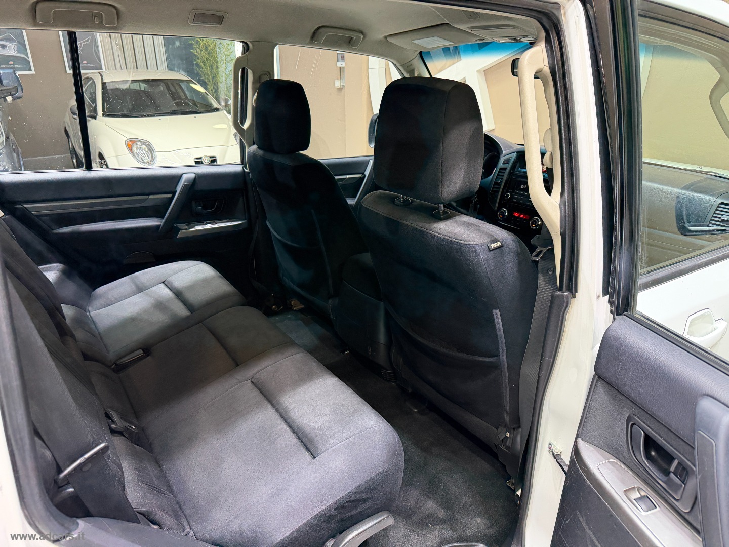 Pajero 3.2 DI-D 16V aut. 5p. Intense DPF *7 POSTI*GANCIO TRAINO* - immagine 18