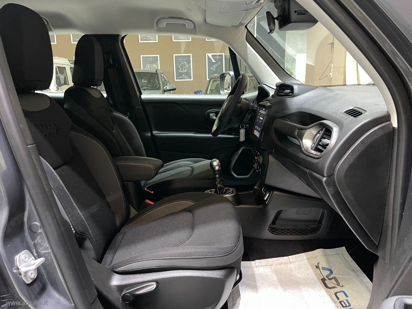 Renegade 1.0 T3 Limited *NEOPATENTATI*BENZINA* - immagine 18