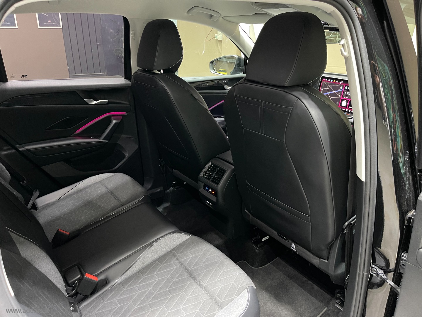 Tiguan 1.5 eTSI 150 CV DSG Life *TELECAMERA 360*PACK LUCI* - immagine 18