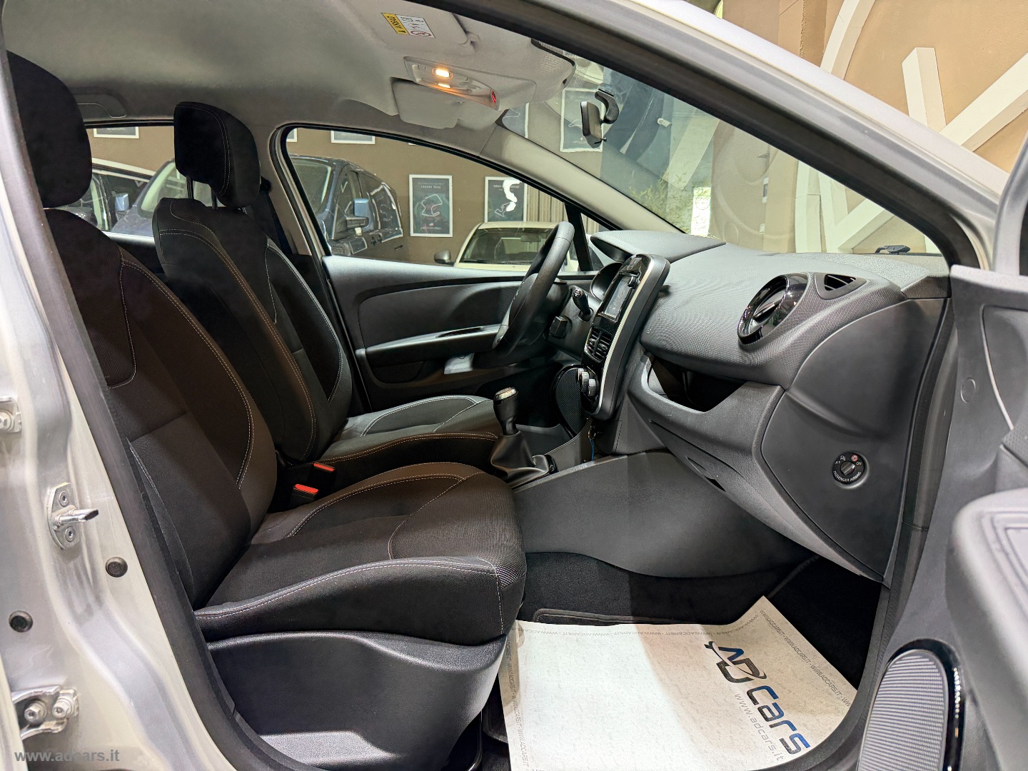 Clio dCi 8V 75 CV S&S 5p. Energy Zen *NEOPATENTATI* - immagine 18