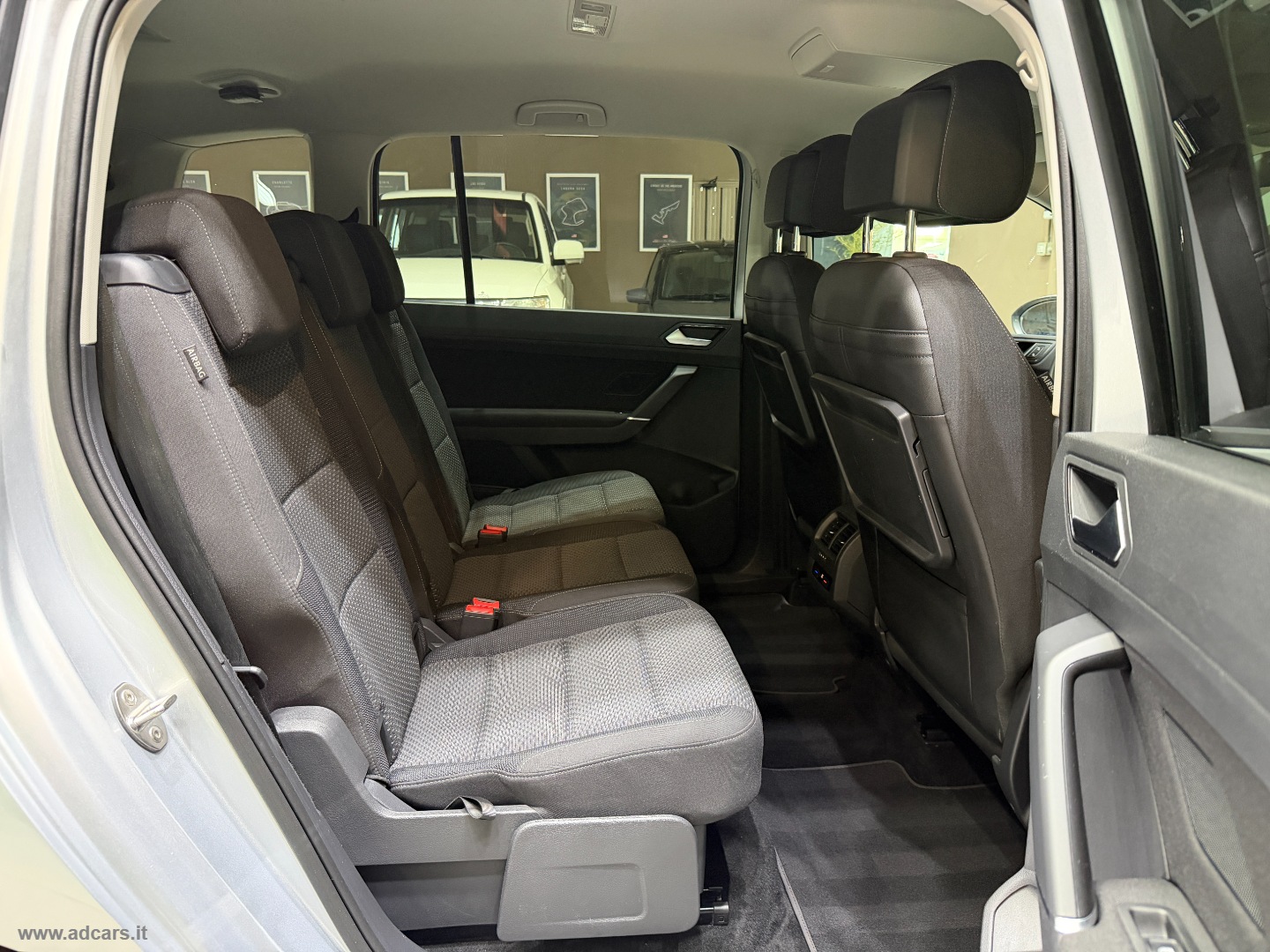 Touran 2.0 TDI 150 CV Business BMT *7 POSTI* - immagine 18