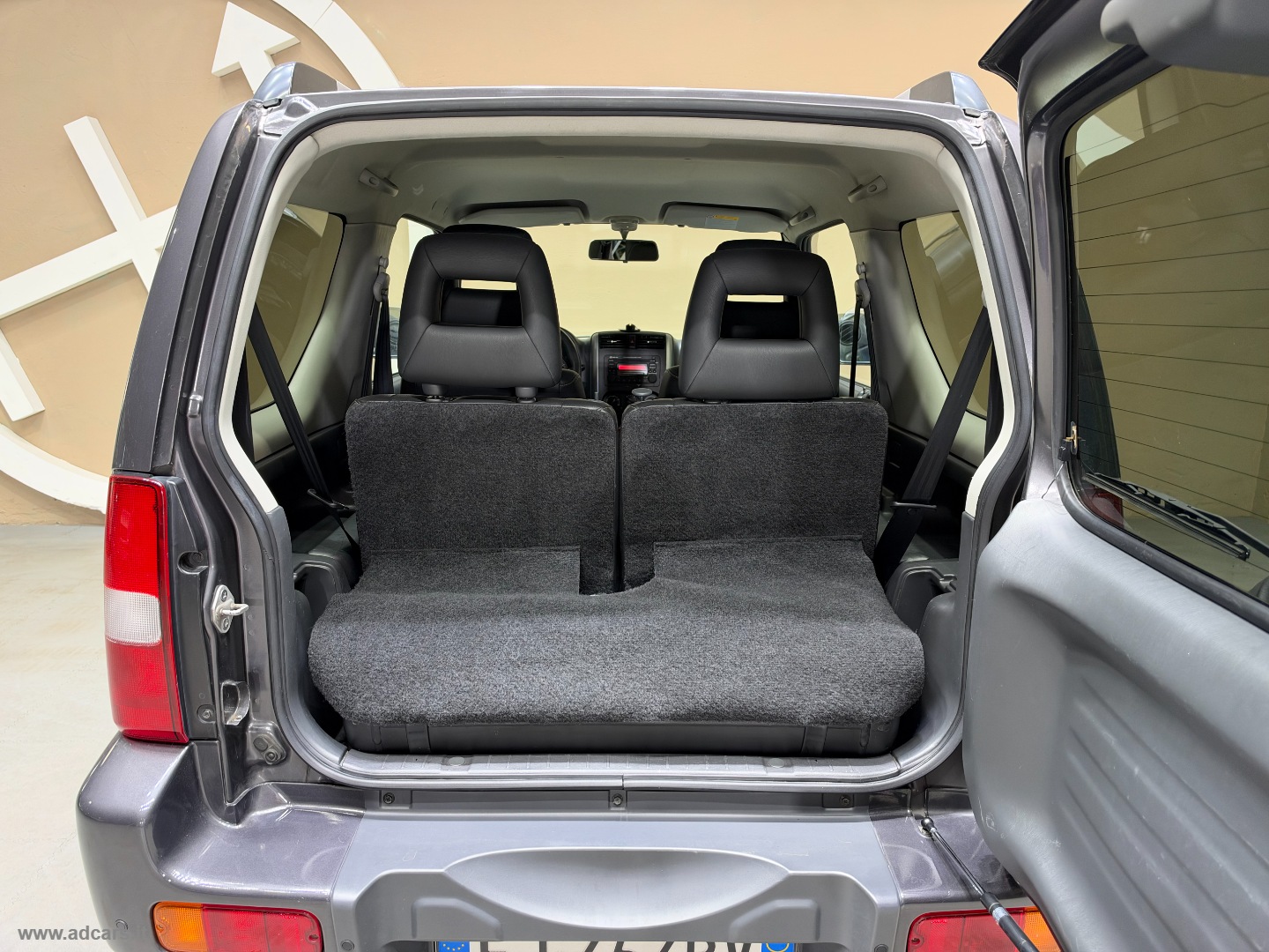 Jimny 1.3 4WD A/T Evolution *GPL*CAMBIO AUT.*SENSORI* - immagine 18