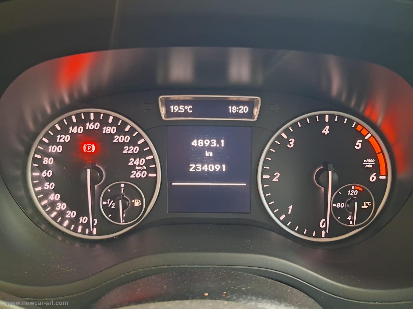 B 200 CDI Executive - immagine 18