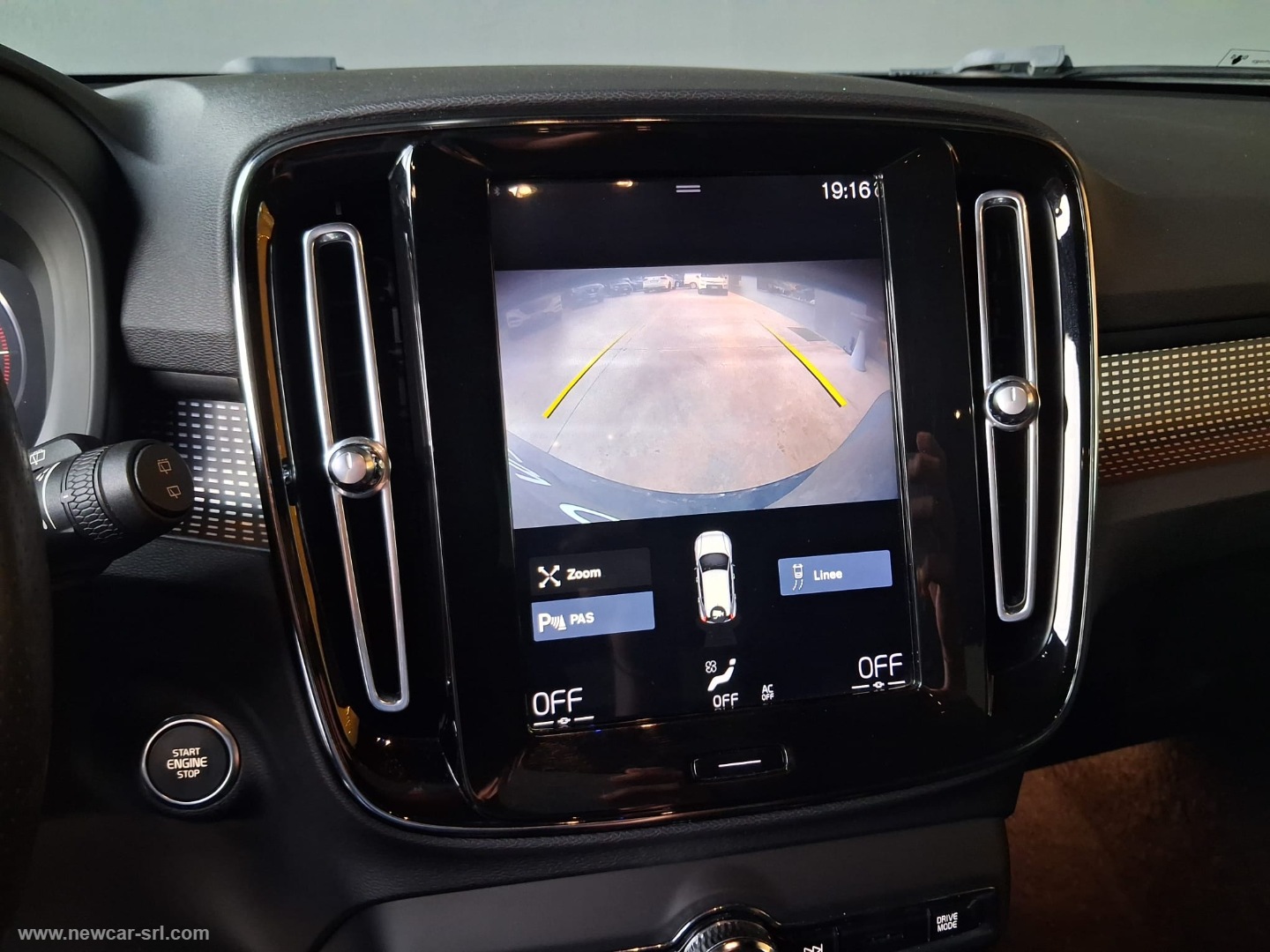 XC40 D3 Geartronic R-design - immagine 18