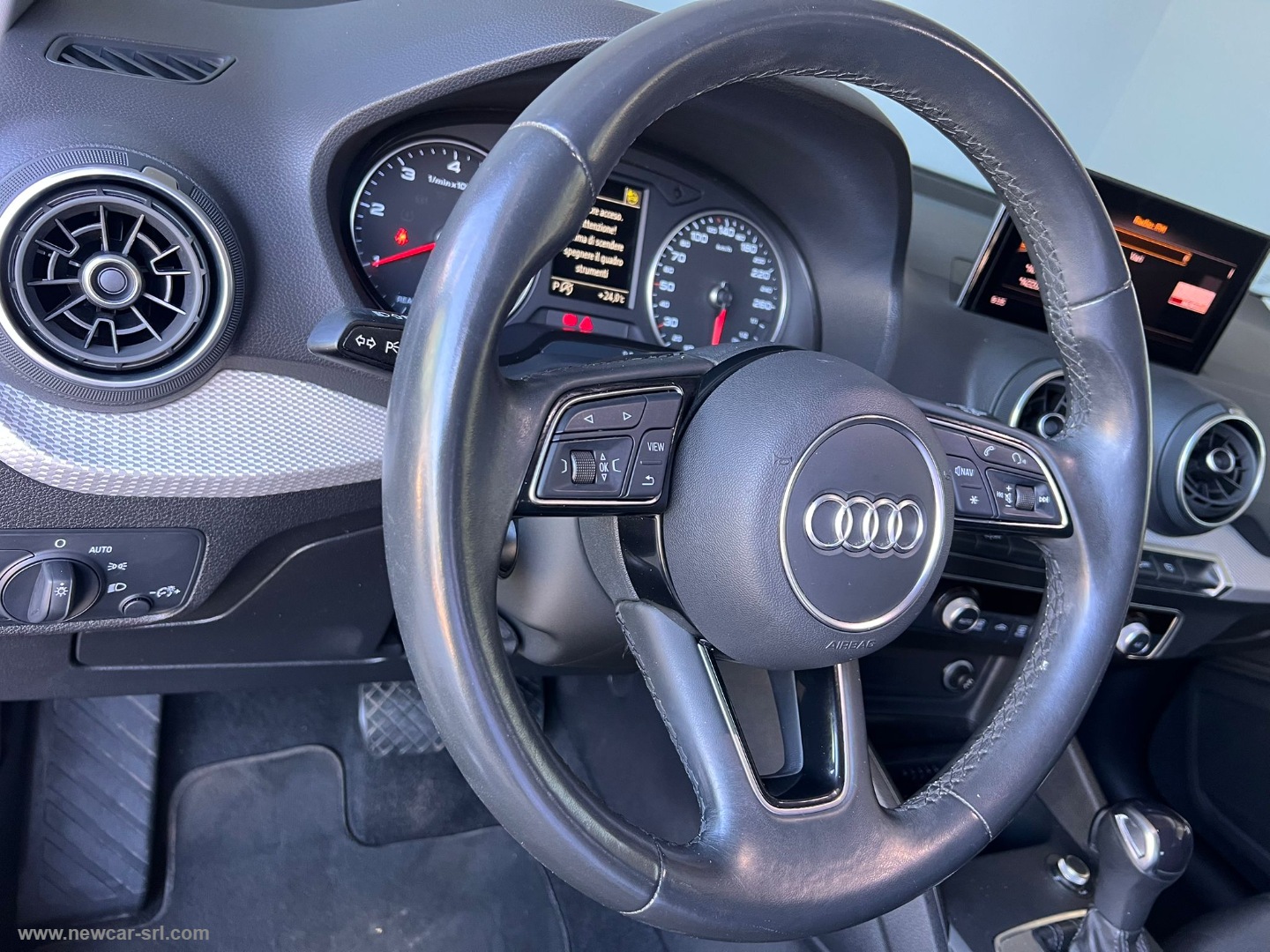 Q2 30 TDI S tronic - immagine 18