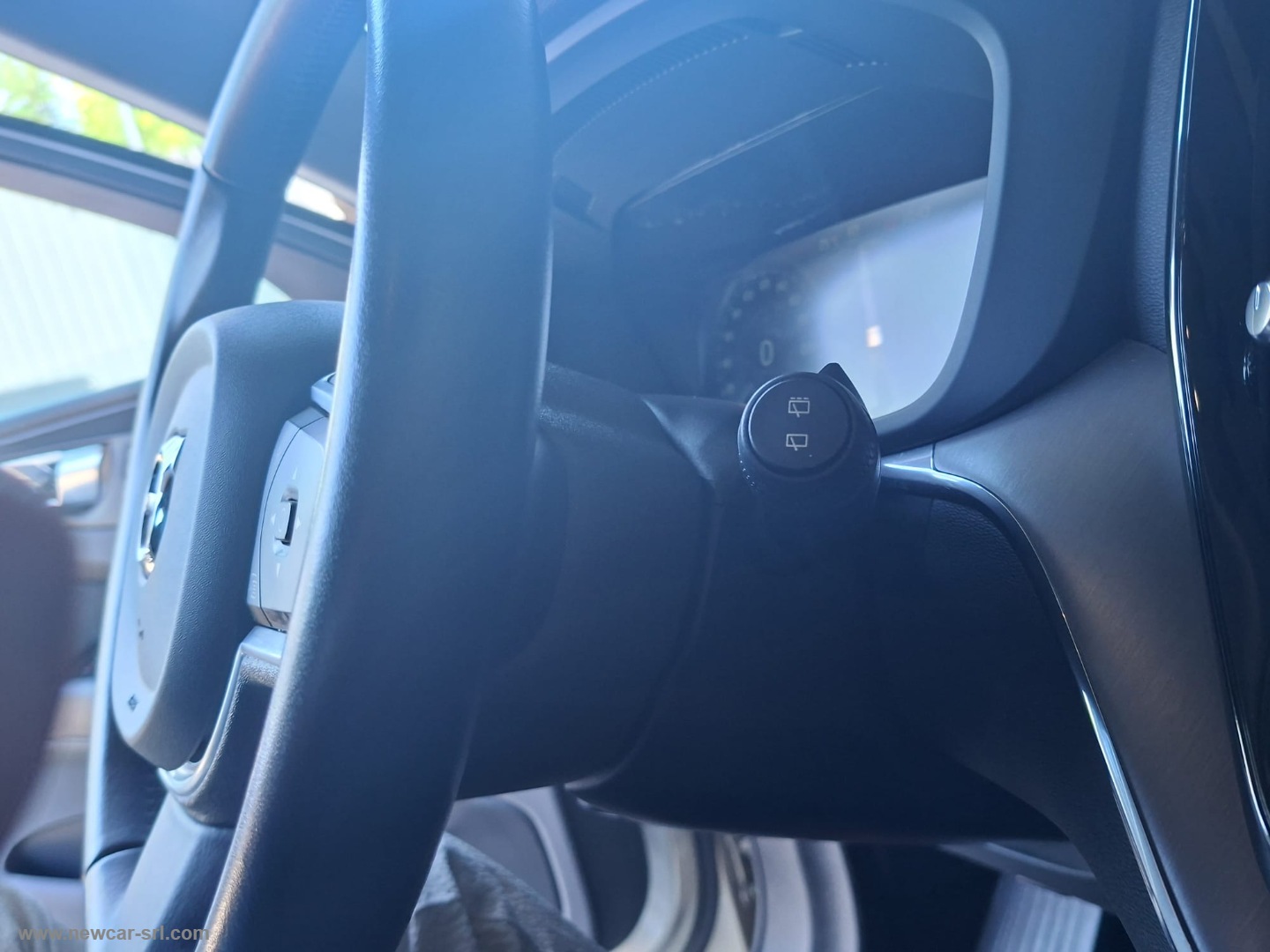 XC60 B4 Geartronic Momentum - immagine 18