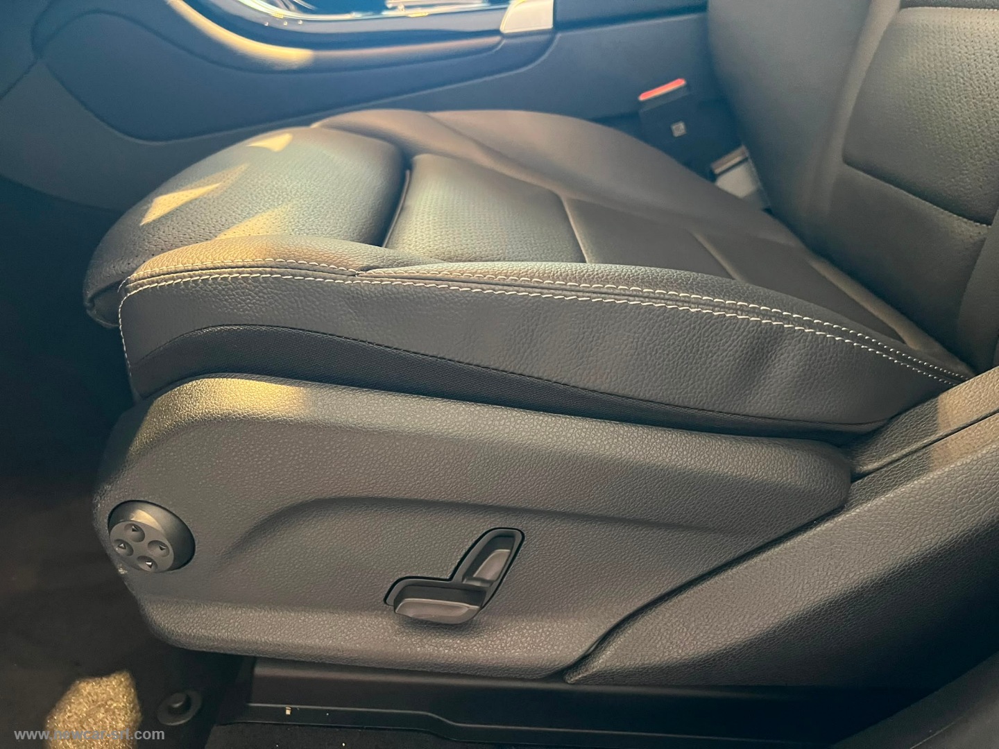 GLC 200 4Matic Mild hybrid Coupé Bus. - immagine 18