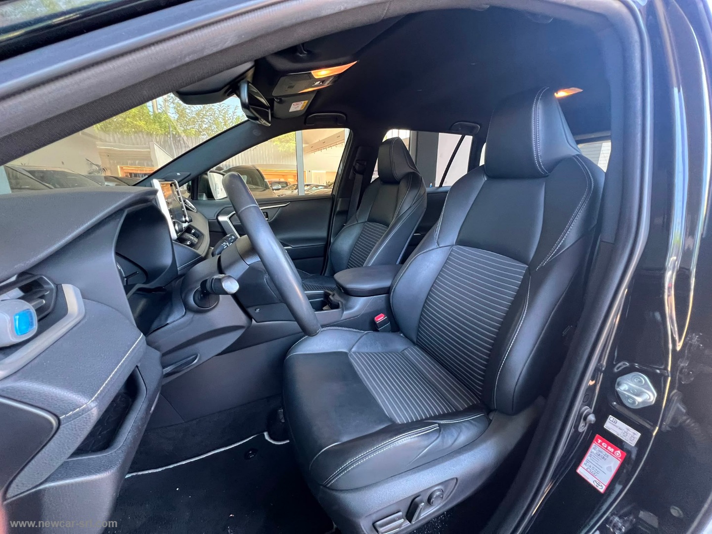 RAV4 2.5 HV - immagine 18